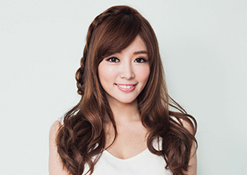 <b>成语荞  Jenny</b>