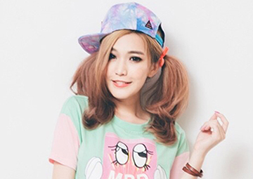 <b>刘薰爱    Alicia</b>